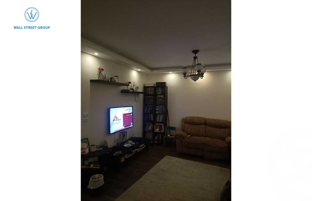 https://aqarmap.com.eg/en/listing/5943496-for-sale-cairo-new-cairo-lrhb-city-phase-4-mohammed-farid-st