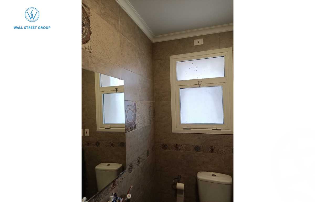 https://aqarmap.com.eg/en/listing/5943496-for-sale-cairo-new-cairo-lrhb-city-phase-4-mohammed-farid-st