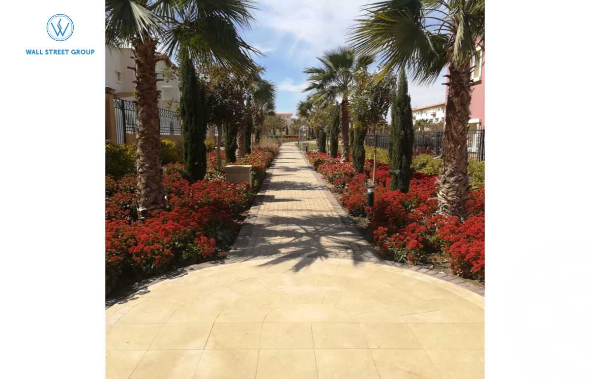 https://aqarmap.com.eg/en/listing/5986415-for-sale-cairo-new-cairo-compounds-hyde-park-centre-ville-hyde-park
