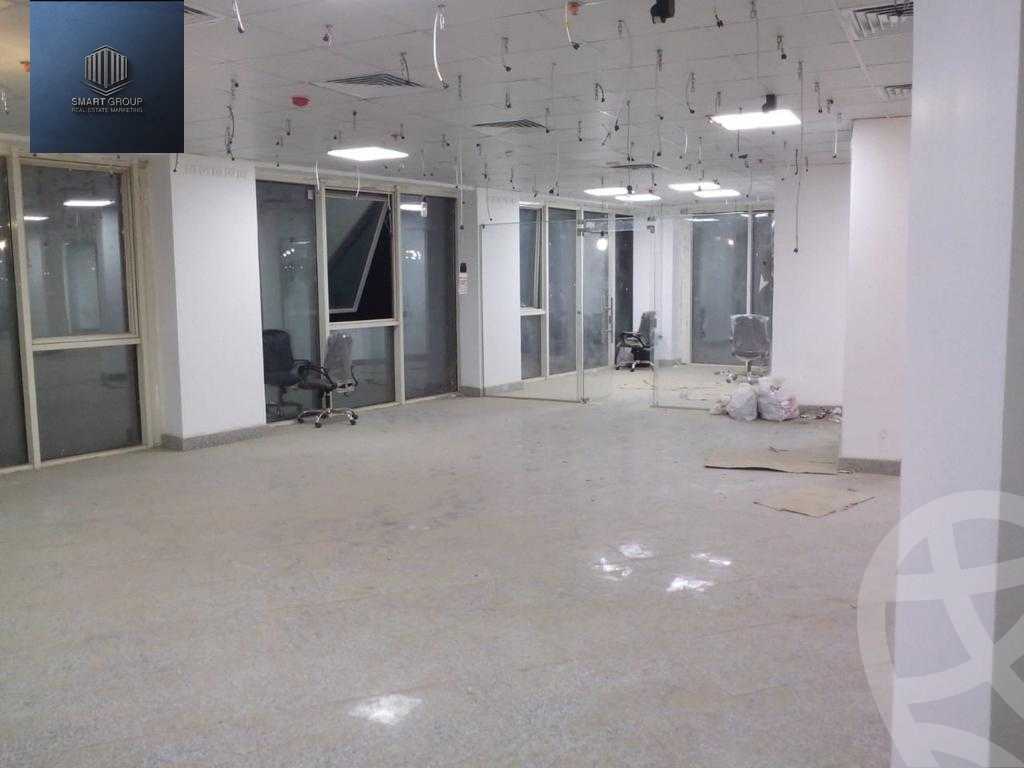 https://aqarmap.com.eg/ar/listing/3885417-for-sale-new-cairo-abbas-el-akad-axis