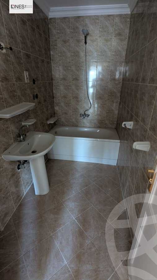 https://aqarmap.com.eg/en/listing/5563158-for-rent-cairo-new-cairo-madinaty-tenth-zone-buildings