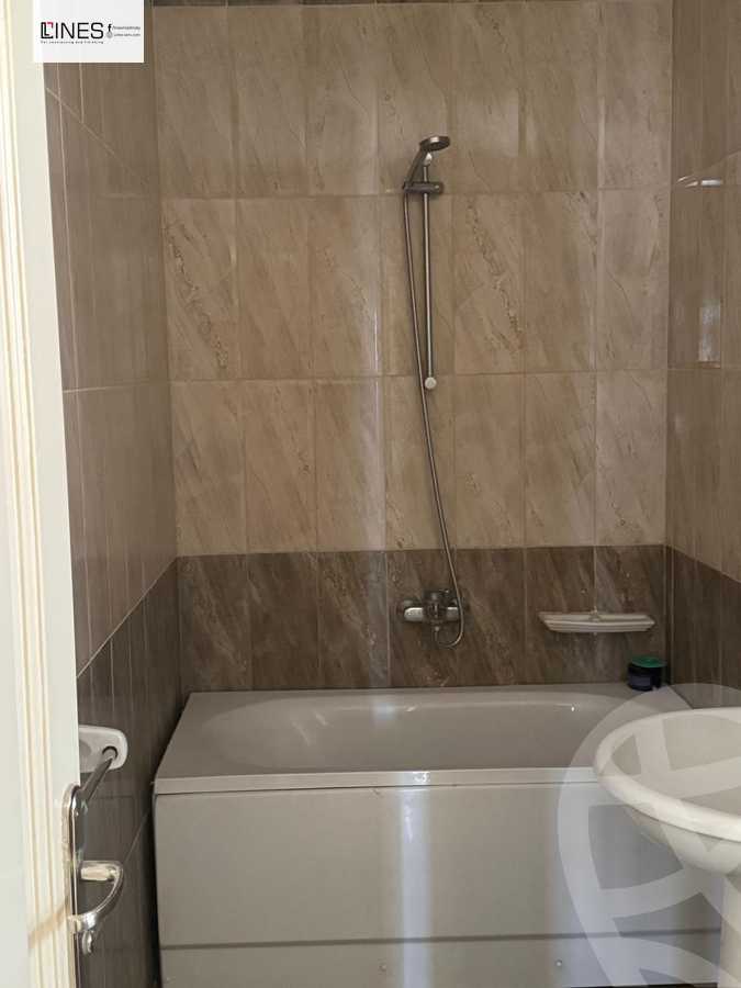 https://aqarmap.com.eg/ar/listing/5710278-for-sale-cairo-new-cairo-madinaty-tenth-zone-buildings-group-103