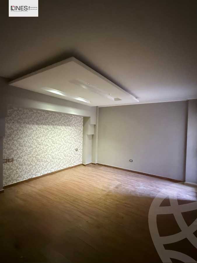 https://aqarmap.com.eg/ar/listing/6015409-for-sale-cairo-new-cairo-madinaty-eleventh-zone-buildings-group-112