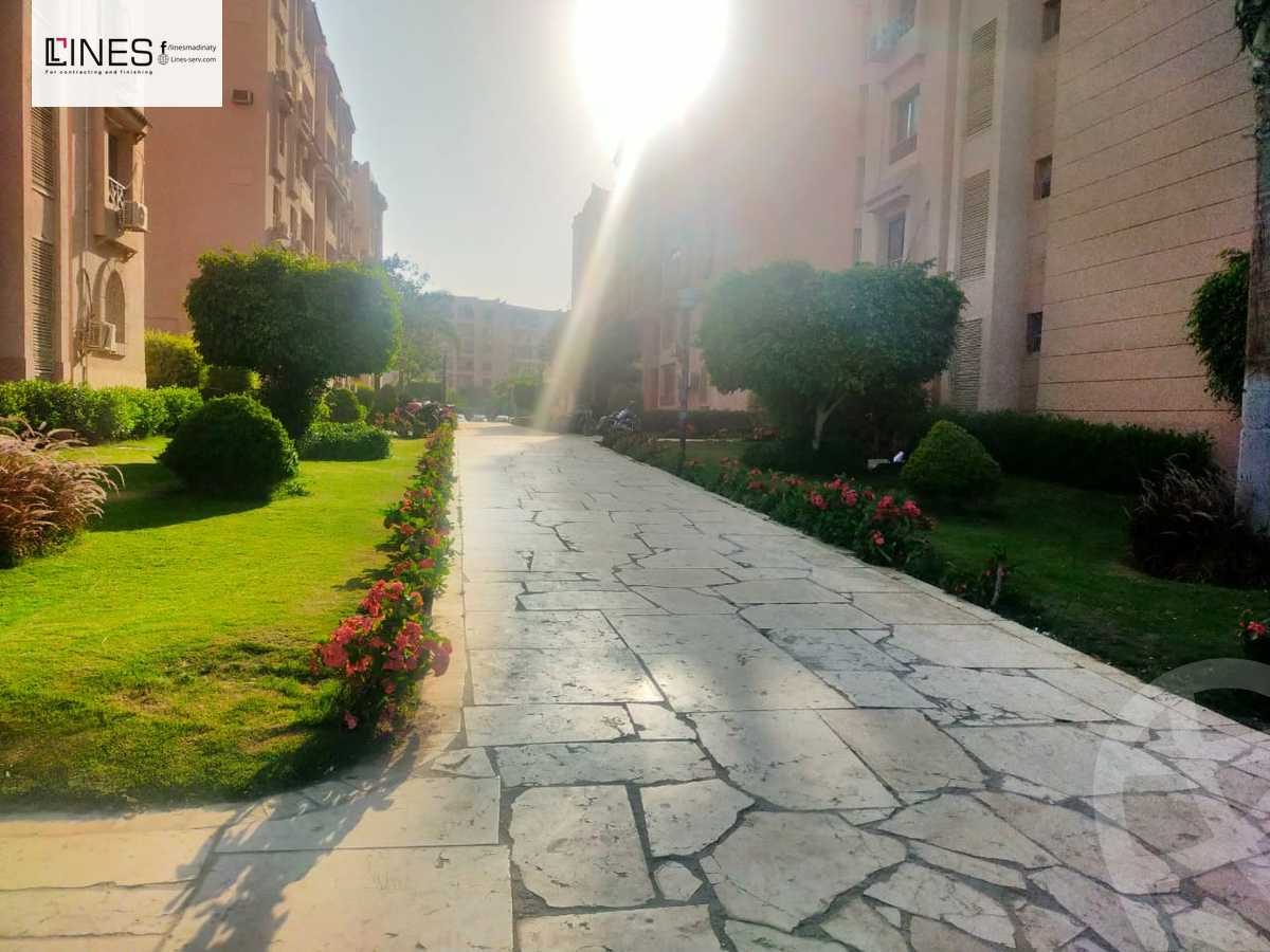 https://aqarmap.com.eg/en/listing/6083626-for-sale-cairo-new-cairo-lrhb-city-mtdd-lrhb-phase-9