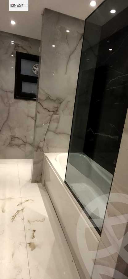 https://aqarmap.com.eg/en/listing/6093066-for-sale-cairo-new-cairo-lrhb-city-mtdd-lrhb-phase-8