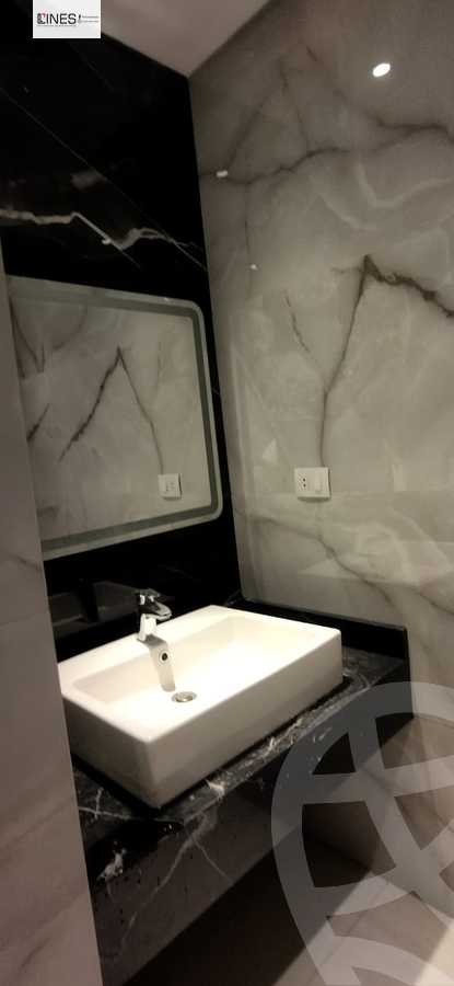 https://aqarmap.com.eg/en/listing/6093066-for-sale-cairo-new-cairo-lrhb-city-mtdd-lrhb-phase-8