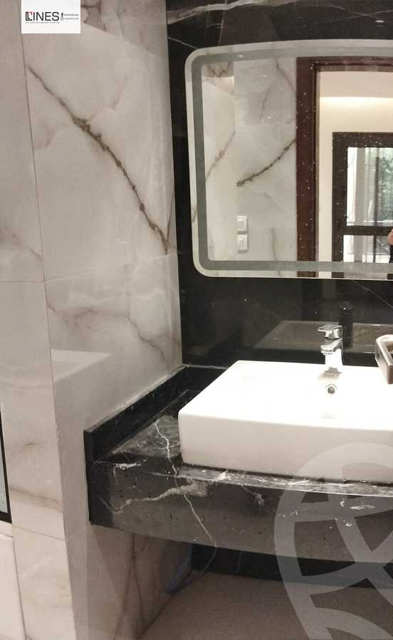 https://aqarmap.com.eg/en/listing/6093066-for-sale-cairo-new-cairo-lrhb-city-mtdd-lrhb-phase-8