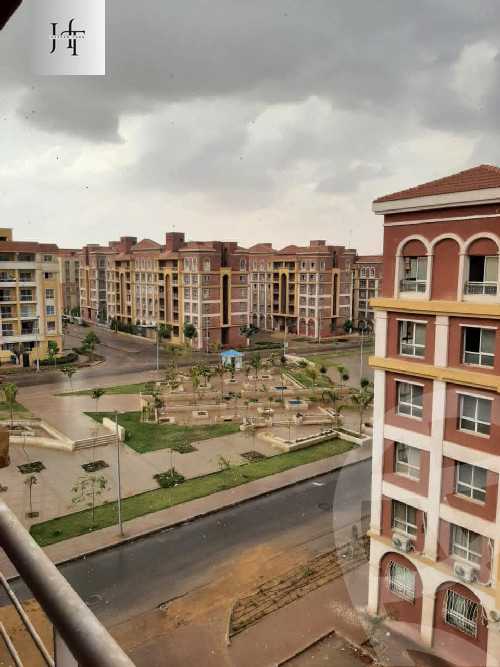 https://aqarmap.com.eg/en/listing/5468901-for-sale-cairo-6th-of-october-hadaeq-october-kmbwnd-fy-hdyq-ktwbr-djlh-blmz-m-mr-lmrshdy