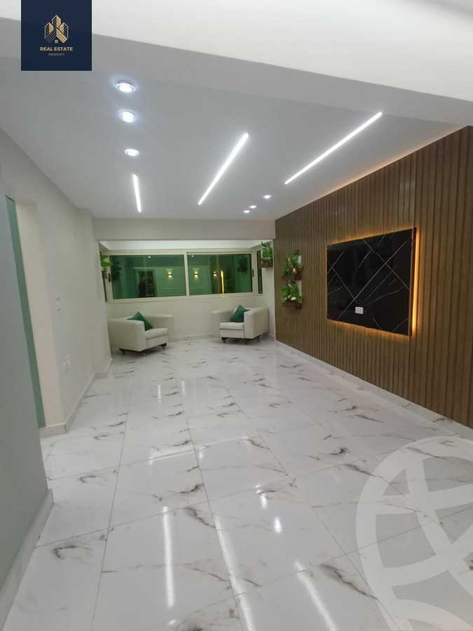 https://aqarmap.com.eg/en/listing/5893401-for-sale-cairo-mokattam-lhdb-l-ly-el-naforah-square