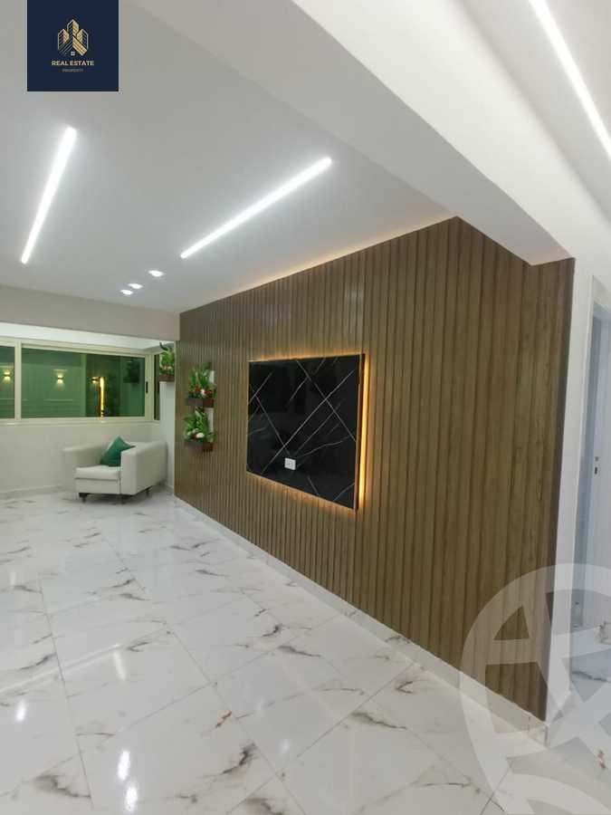 https://aqarmap.com.eg/en/listing/5893401-for-sale-cairo-mokattam-lhdb-l-ly-el-naforah-square