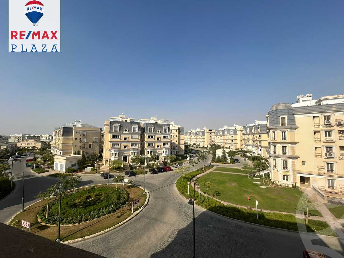 https://aqarmap.com.eg/ar/listing/5740366-for-sale-cairo-new-cairo-compounds-mountain-view-hyde-park