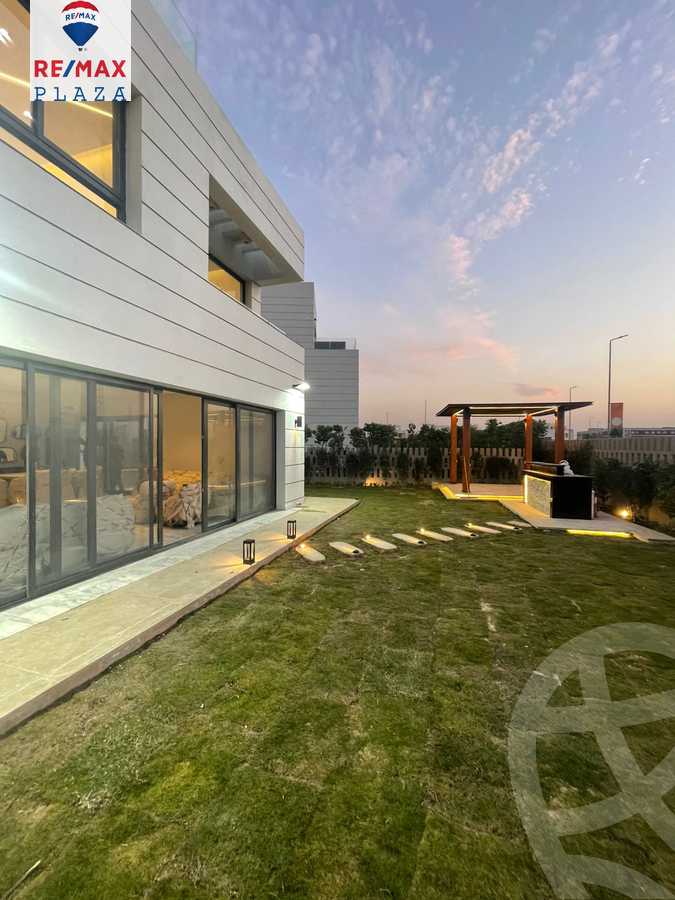 https://aqarmap.com.eg/en/listing/5740996-for-sale-cairo-el-shorouk-compounds-alborouj