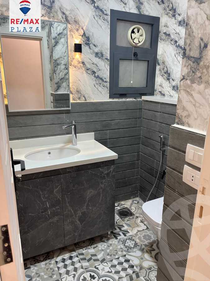 https://aqarmap.com.eg/ar/listing/5759407-for-rent-cairo-new-cairo-compounds-eastown-spectrum-eastown-compound