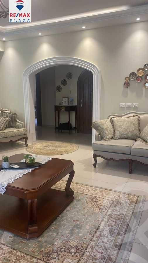 https://aqarmap.com.eg/ar/listing/5830764-for-sale-cairo-new-cairo-compounds-hyde-park-park-corner-hyde-park