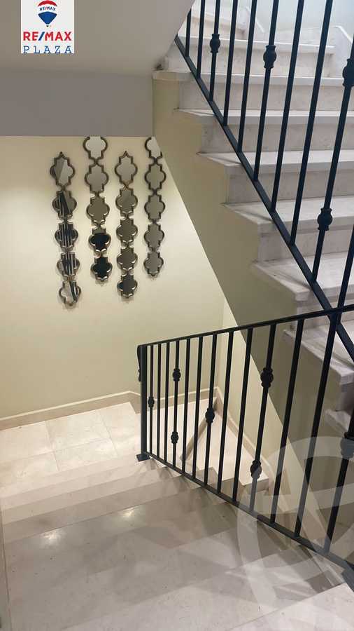https://aqarmap.com.eg/ar/listing/5830764-for-sale-cairo-new-cairo-compounds-hyde-park-park-corner-hyde-park