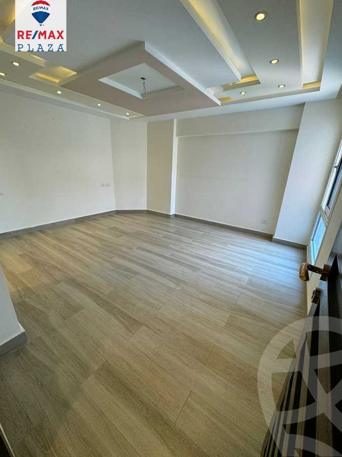 https://aqarmap.com.eg/en/listing/5834694-for-sale-cairo-new-cairo-compounds-mwrd-fq-llttwyr
