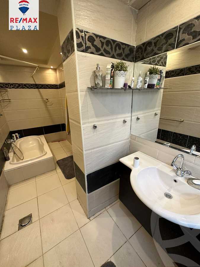https://aqarmap.com.eg/en/listing/5853540-for-sale-cairo-new-cairo-new-narges