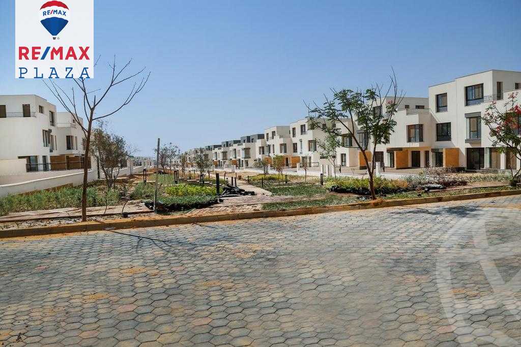 https://aqarmap.com.eg/en/listing/5857240-for-sale-cairo-new-cairo-compounds-eastown-eastown-parks
