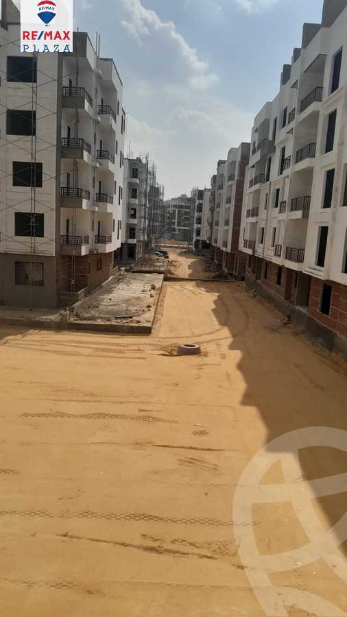 https://aqarmap.com.eg/en/listing/5863198-for-sale-cairo-new-cairo-compounds-dh-ykwn-2-ryzydns-styl-hwm