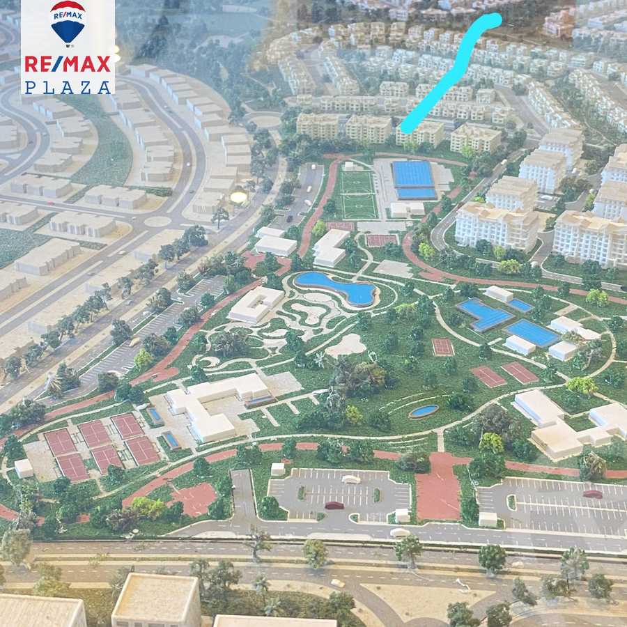 https://aqarmap.com.eg/en/listing/5877440-for-sale-cairo-new-cairo-compounds-hyde-park