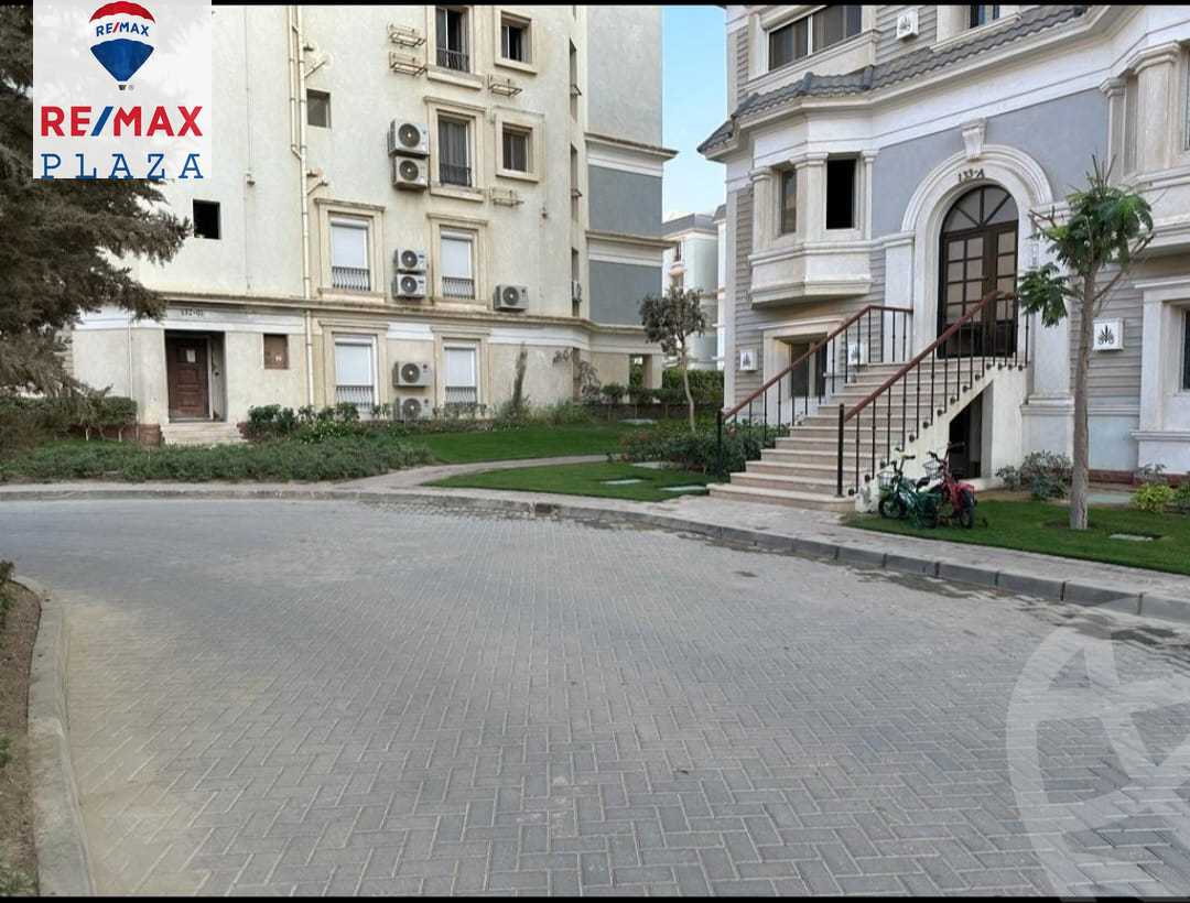 https://aqarmap.com.eg/en/listing/5881983-for-sale-cairo-new-cairo-compounds-mountain-view-hyde-park