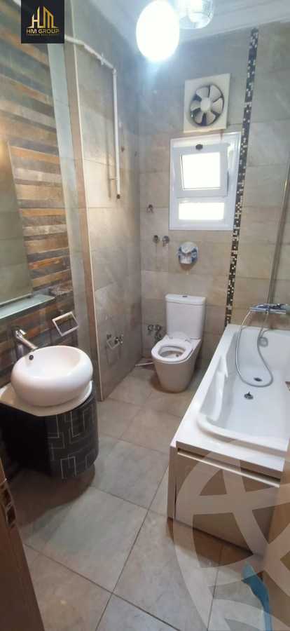 https://aqarmap.com.eg/ar/listing/6068933-for-sale-cairo-new-cairo-ganob-el-akadamiya-south-academy-o-doctor-abd-el-halim-mahmoud-st