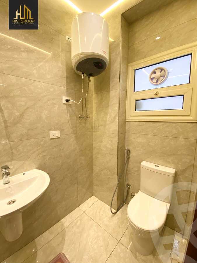https://aqarmap.com.eg/en/listing/6104746-for-rent-cairo-new-cairo-compounds-el-mostashareen-compound