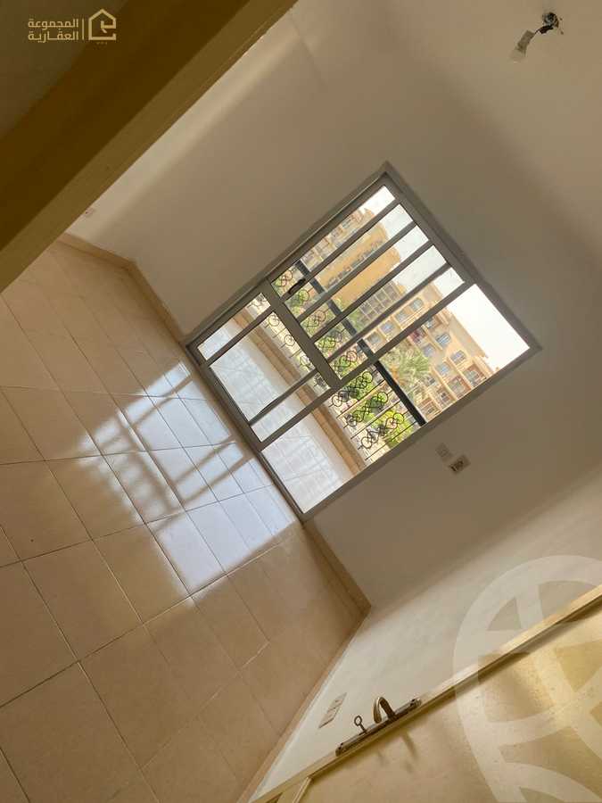 https://aqarmap.com.eg/en/listing/6114379-for-rent-cairo-new-cairo-lrhb-city-phase-7
