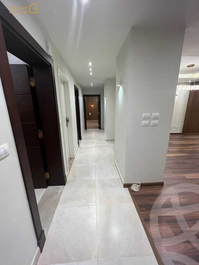 https://aqarmap.com.eg/en/listing/6118372-for-sale-cairo-new-cairo-lrhb-city-phase-2-amr-ibn-el-aas-st
