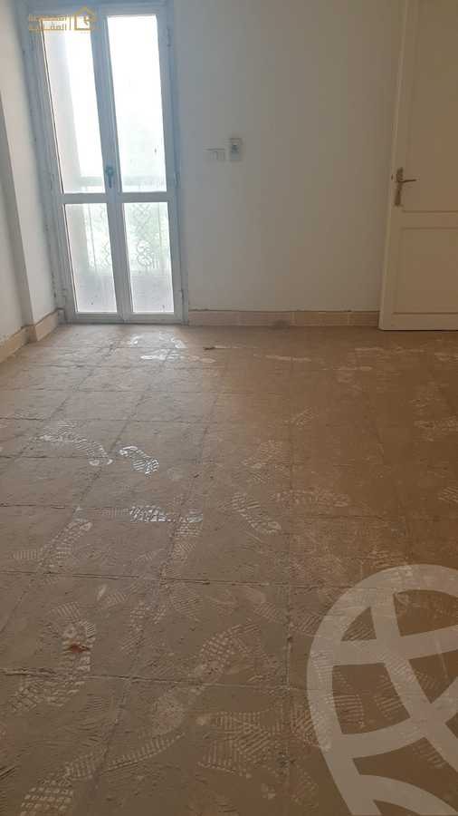 https://aqarmap.com.eg/en/listing/6130987-for-sale-cairo-new-cairo-lrhb-city-phase-8