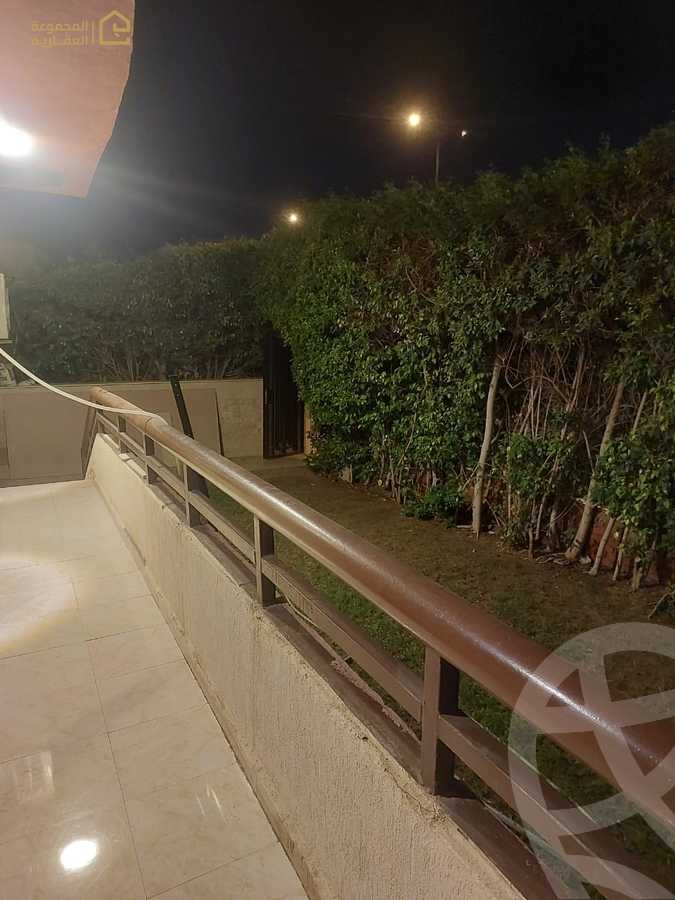 https://aqarmap.com.eg/en/listing/6131246-for-rent-cairo-new-cairo-lrhb-city-phase-4-mohammed-farid-st