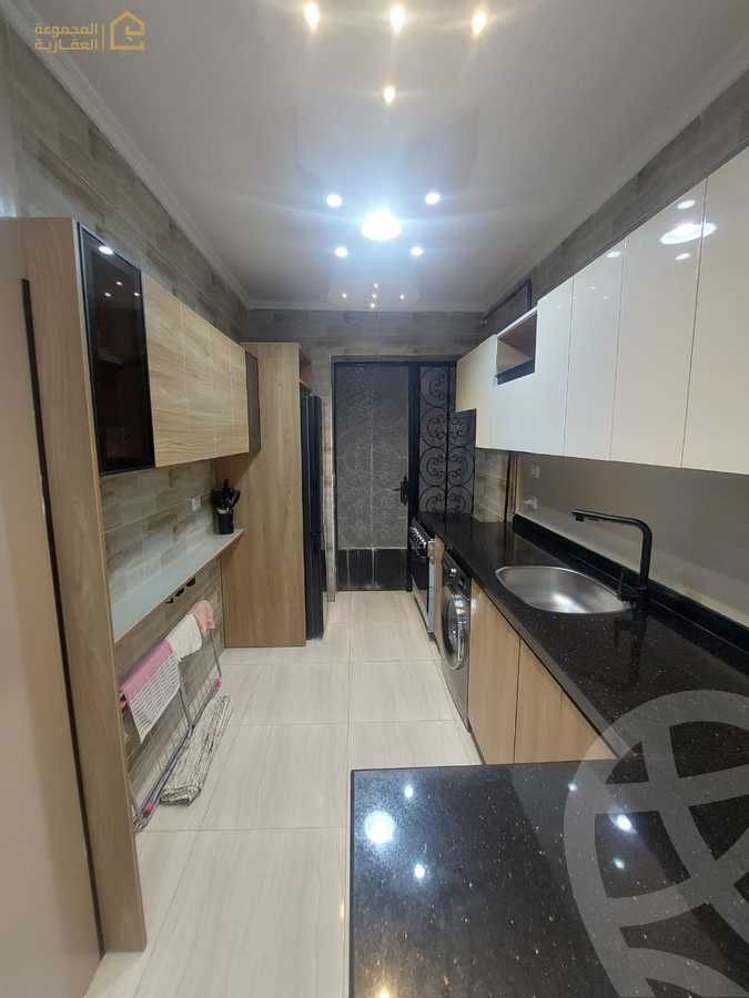 https://aqarmap.com.eg/en/listing/6131246-for-rent-cairo-new-cairo-lrhb-city-phase-4-mohammed-farid-st