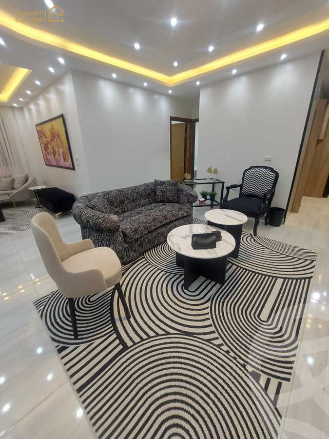 https://aqarmap.com.eg/en/listing/6131246-for-rent-cairo-new-cairo-lrhb-city-phase-4-mohammed-farid-st