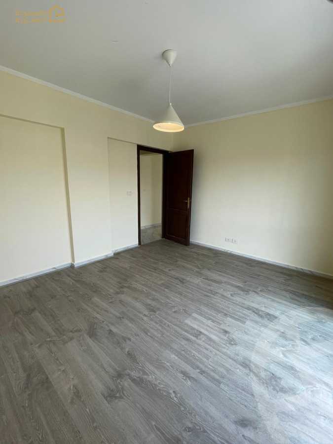 https://aqarmap.com.eg/en/listing/6132898-for-sale-cairo-new-cairo-lrhb-city-phase-8