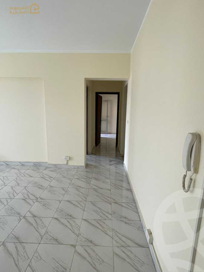 https://aqarmap.com.eg/en/listing/6132898-for-sale-cairo-new-cairo-lrhb-city-phase-8