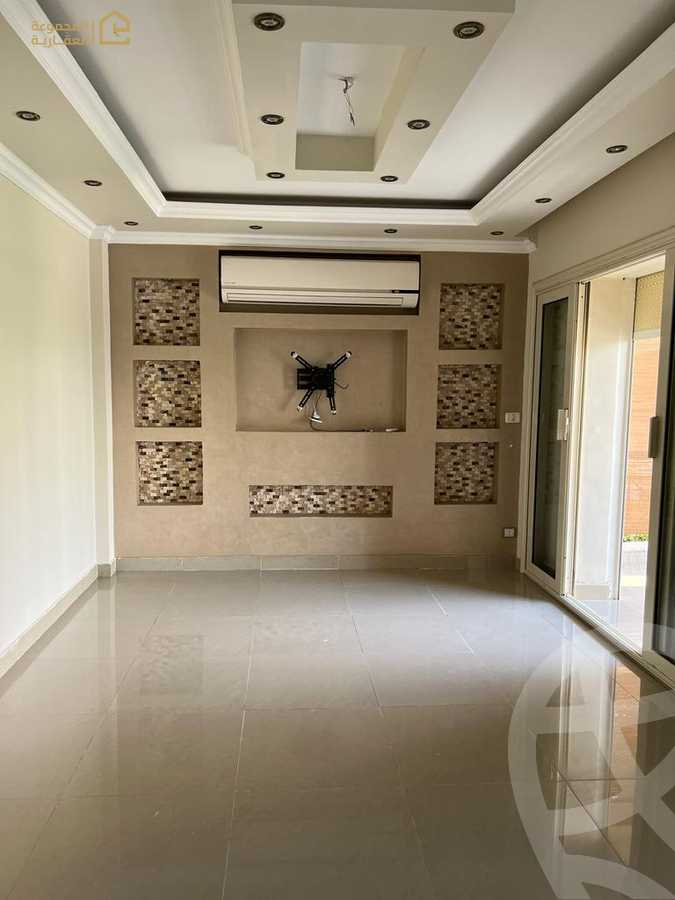 https://aqarmap.com.eg/en/listing/6141396-for-sale-cairo-new-cairo-lrhb-city-phase-2-amr-ibn-el-aas-st