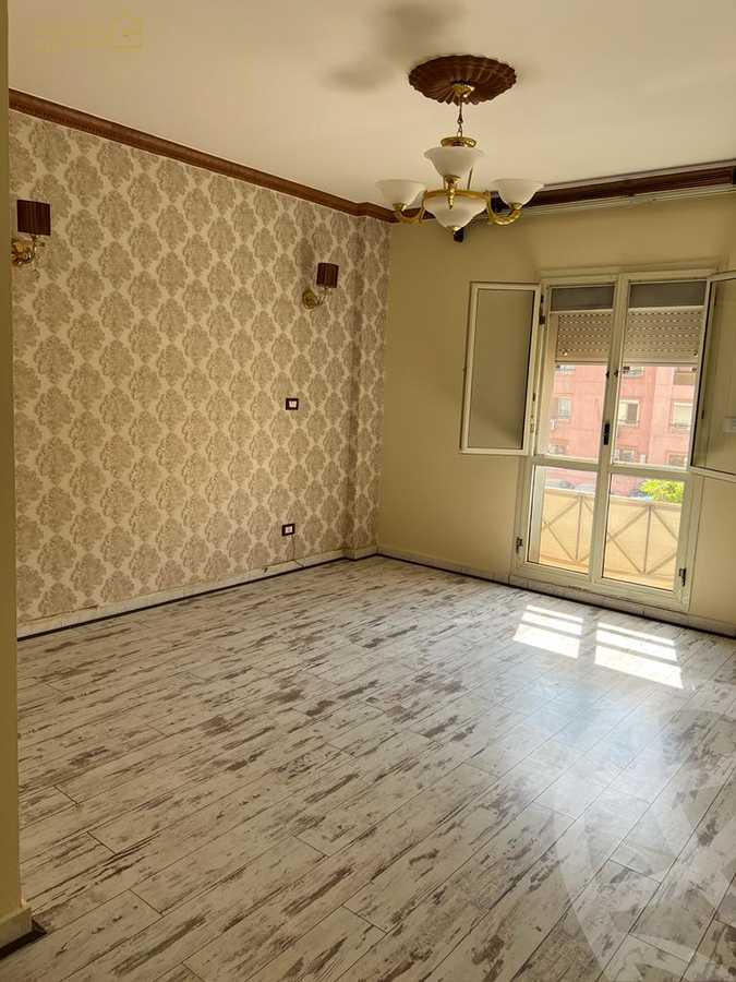 https://aqarmap.com.eg/en/listing/6141396-for-sale-cairo-new-cairo-lrhb-city-phase-2-amr-ibn-el-aas-st