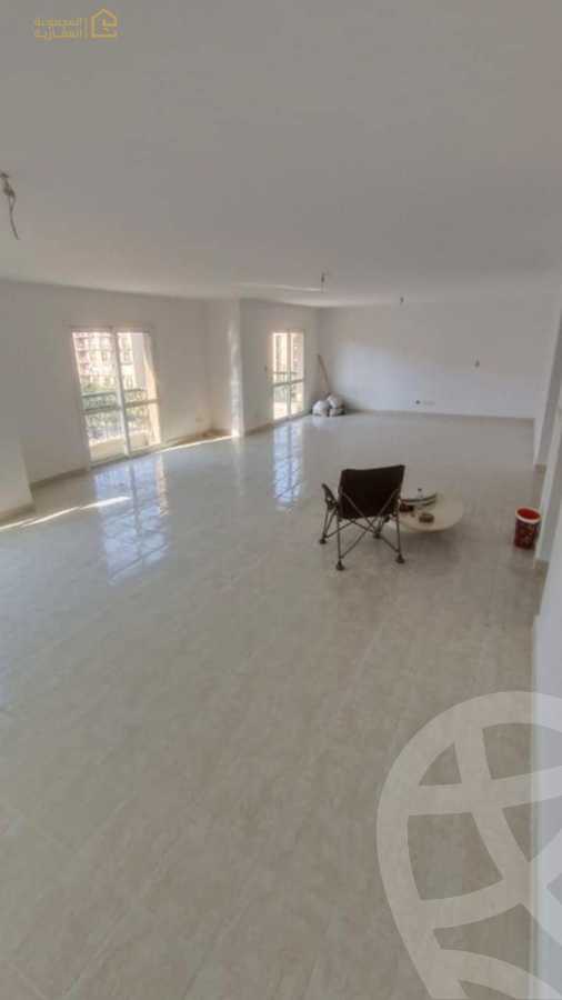 https://aqarmap.com.eg/en/listing/6141426-for-sale-cairo-new-cairo-lrhb-city-phase-8
