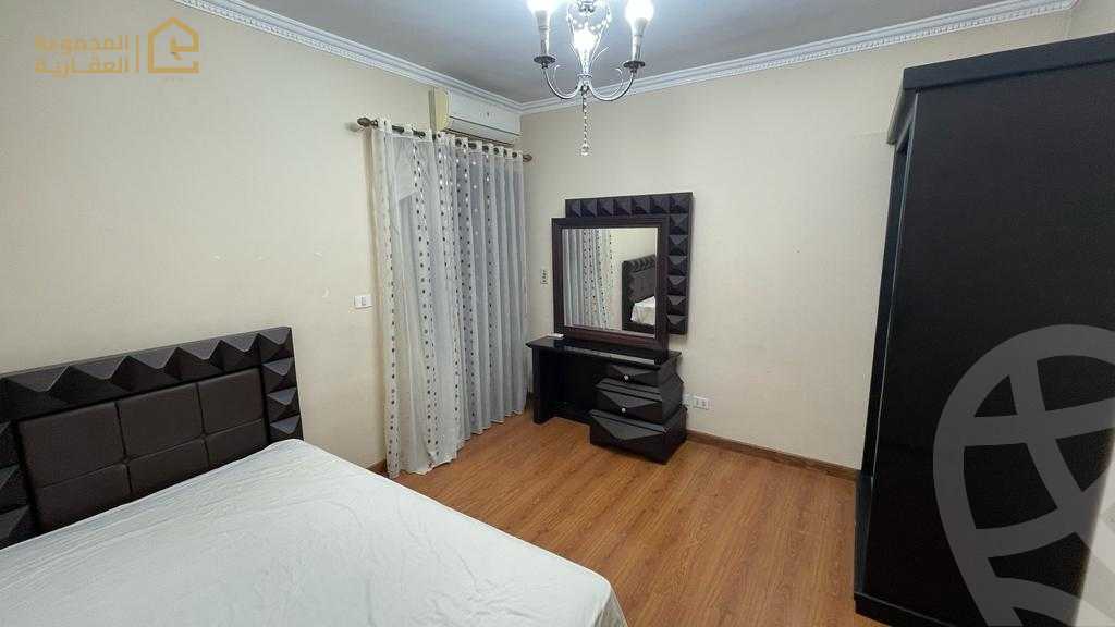 https://aqarmap.com.eg/en/listing/6162905-for-rent-cairo-new-cairo-lrhb-city-phase-5-talaat-mostafa-st