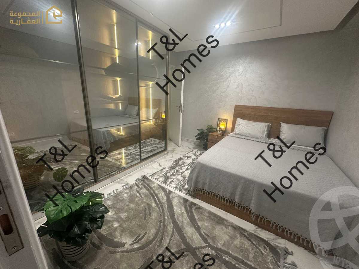 https://aqarmap.com.eg/ar/listing/6178159-for-rent-cairo-new-cairo-lrhb-city-phase-4-mohammed-farid-st