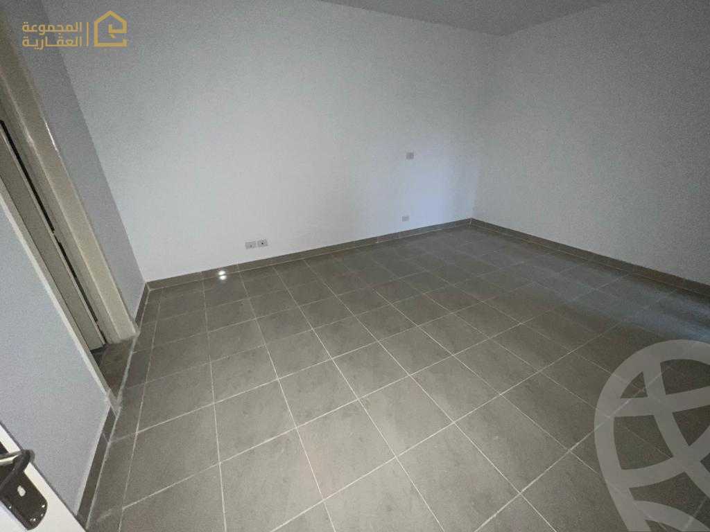 https://aqarmap.com.eg/ar/listing/6178333-for-sale-cairo-new-cairo-lrhb-city-phase-7