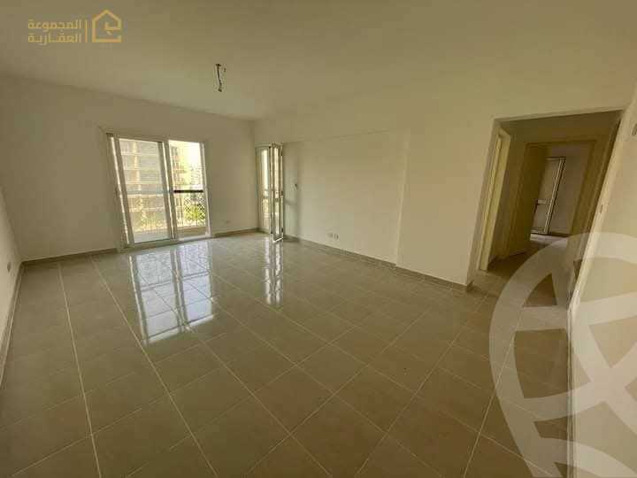 https://aqarmap.com.eg/ar/listing/6179941-for-rent-cairo-new-cairo-lrhb-city-phase-7