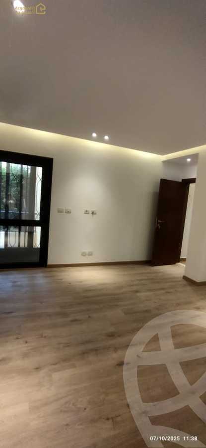 https://aqarmap.com.eg/en/listing/6182921-for-sale-cairo-new-cairo-lrhb-city-phase-5-talaat-mostafa-st