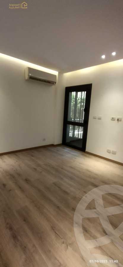 https://aqarmap.com.eg/en/listing/6182921-for-sale-cairo-new-cairo-lrhb-city-phase-5-talaat-mostafa-st