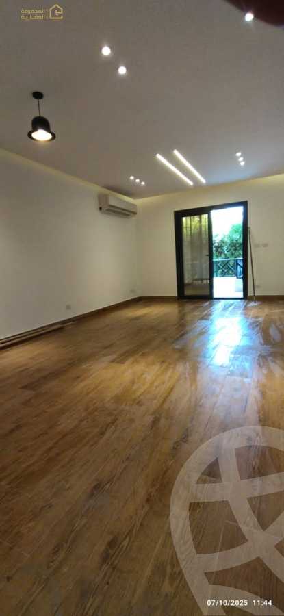 https://aqarmap.com.eg/en/listing/6182921-for-sale-cairo-new-cairo-lrhb-city-phase-5-talaat-mostafa-st