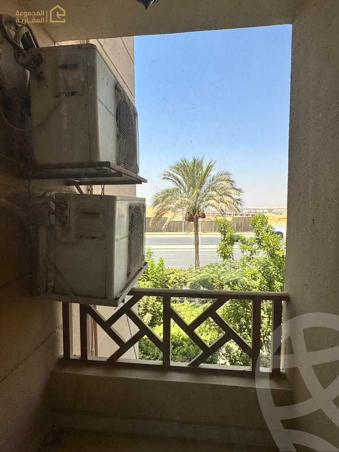 https://aqarmap.com.eg/ar/listing/6207668-for-sale-cairo-new-cairo-lrhb-city-phase-5-talaat-mostafa-st