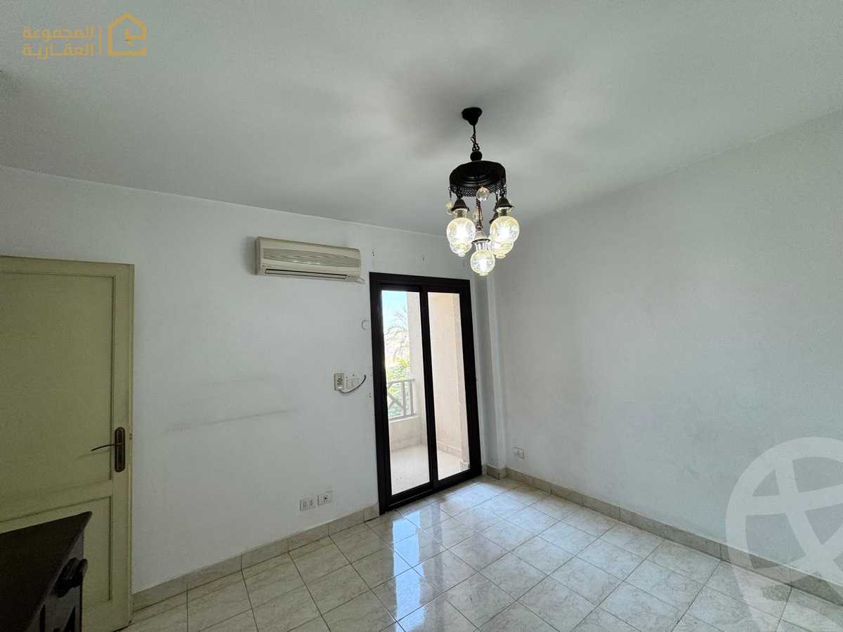 https://aqarmap.com.eg/ar/listing/6207668-for-sale-cairo-new-cairo-lrhb-city-phase-5-talaat-mostafa-st