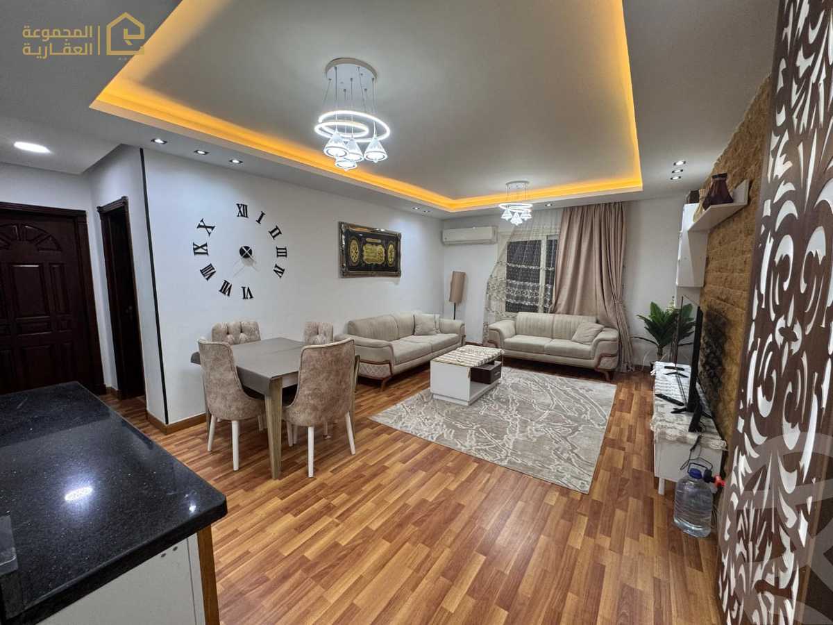 https://aqarmap.com.eg/ar/listing/6212541-for-rent-cairo-new-cairo-lrhb-city-mtdd-lrhb-doctor-ahmed-zewail-st