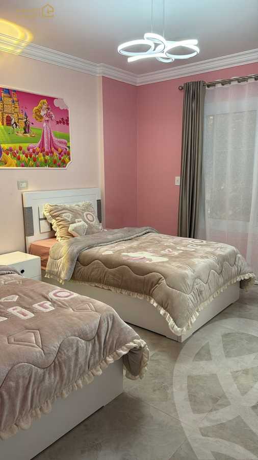 https://aqarmap.com.eg/en/listing/6212562-for-rent-cairo-new-cairo-lrhb-city-phase-1-ahmed-rami-st