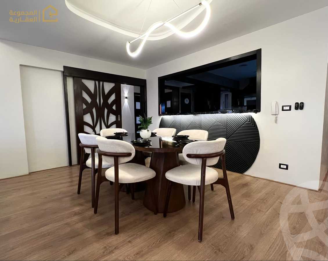 https://aqarmap.com.eg/ar/listing/6212661-for-rent-cairo-new-cairo-lrhb-city-phase-8
